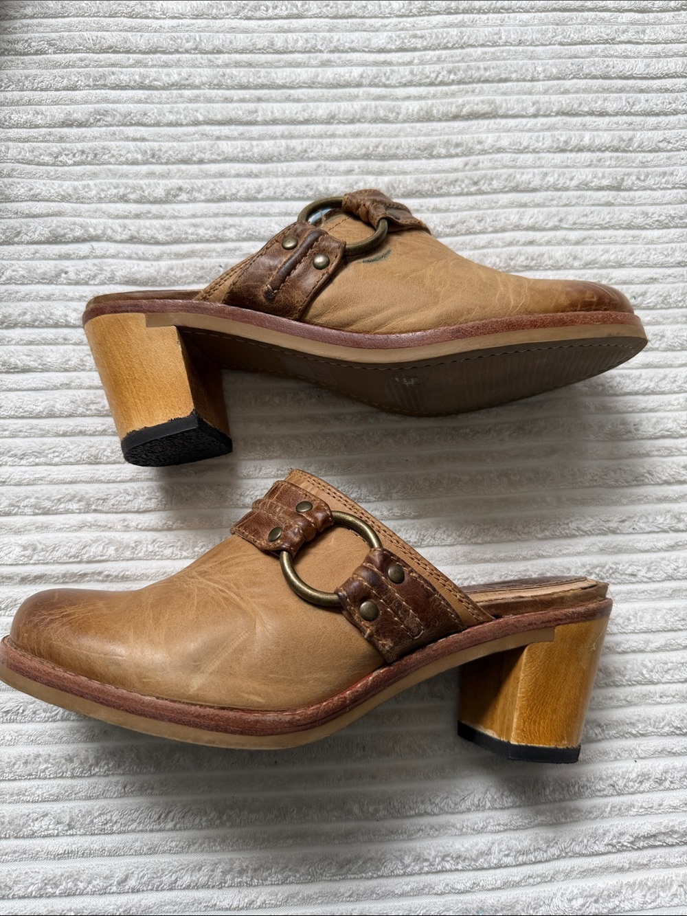 Frye Tan Leather Block Heel Mule with Brass Ring